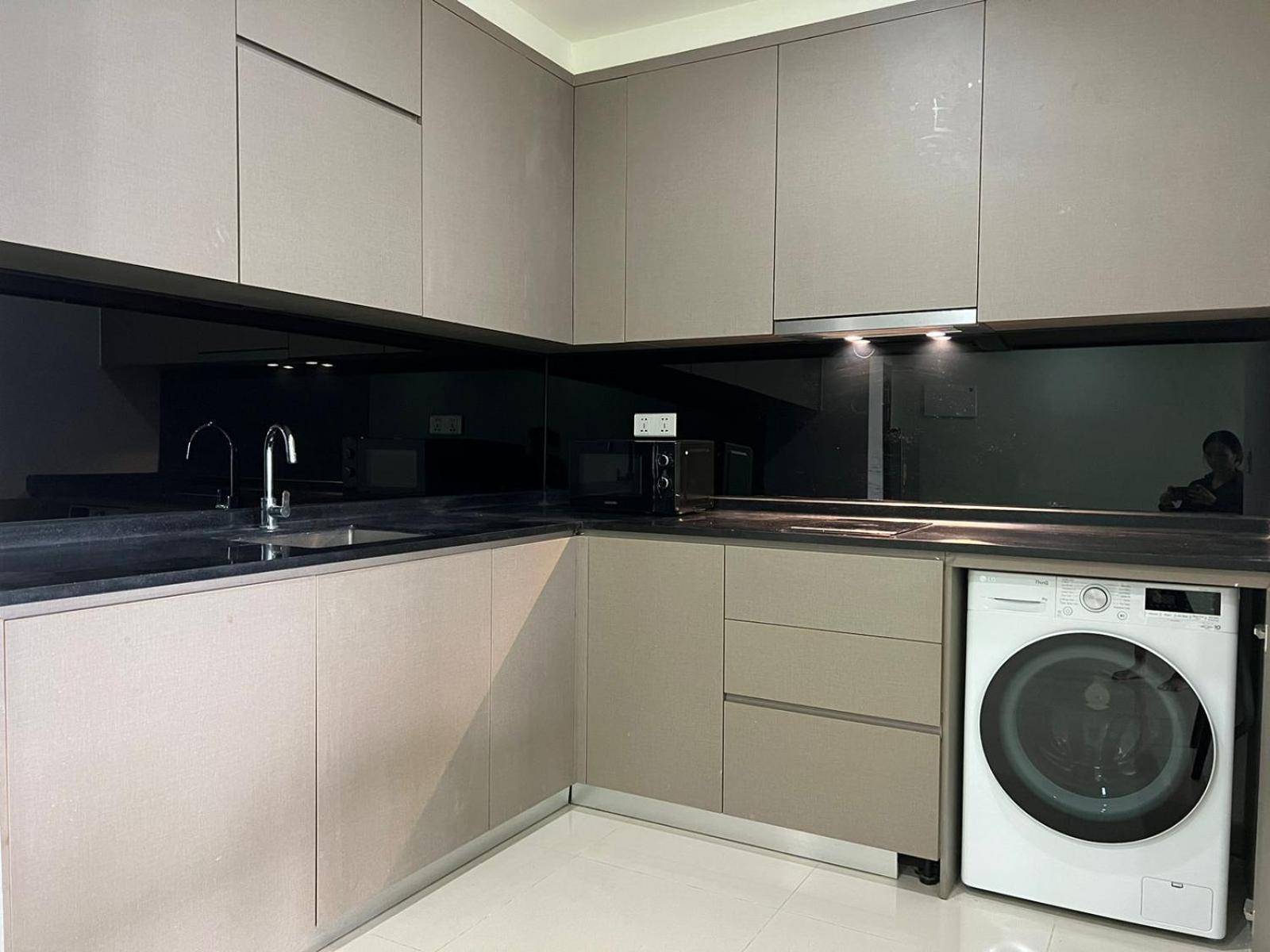 Impian II - The Peak Residence Phnom Penh Exterior photo