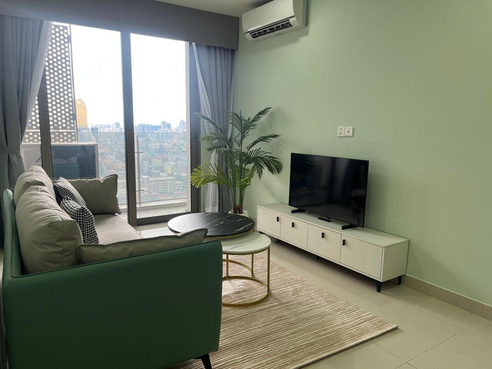 Impian II - The Peak Residence Phnom Penh Exterior photo