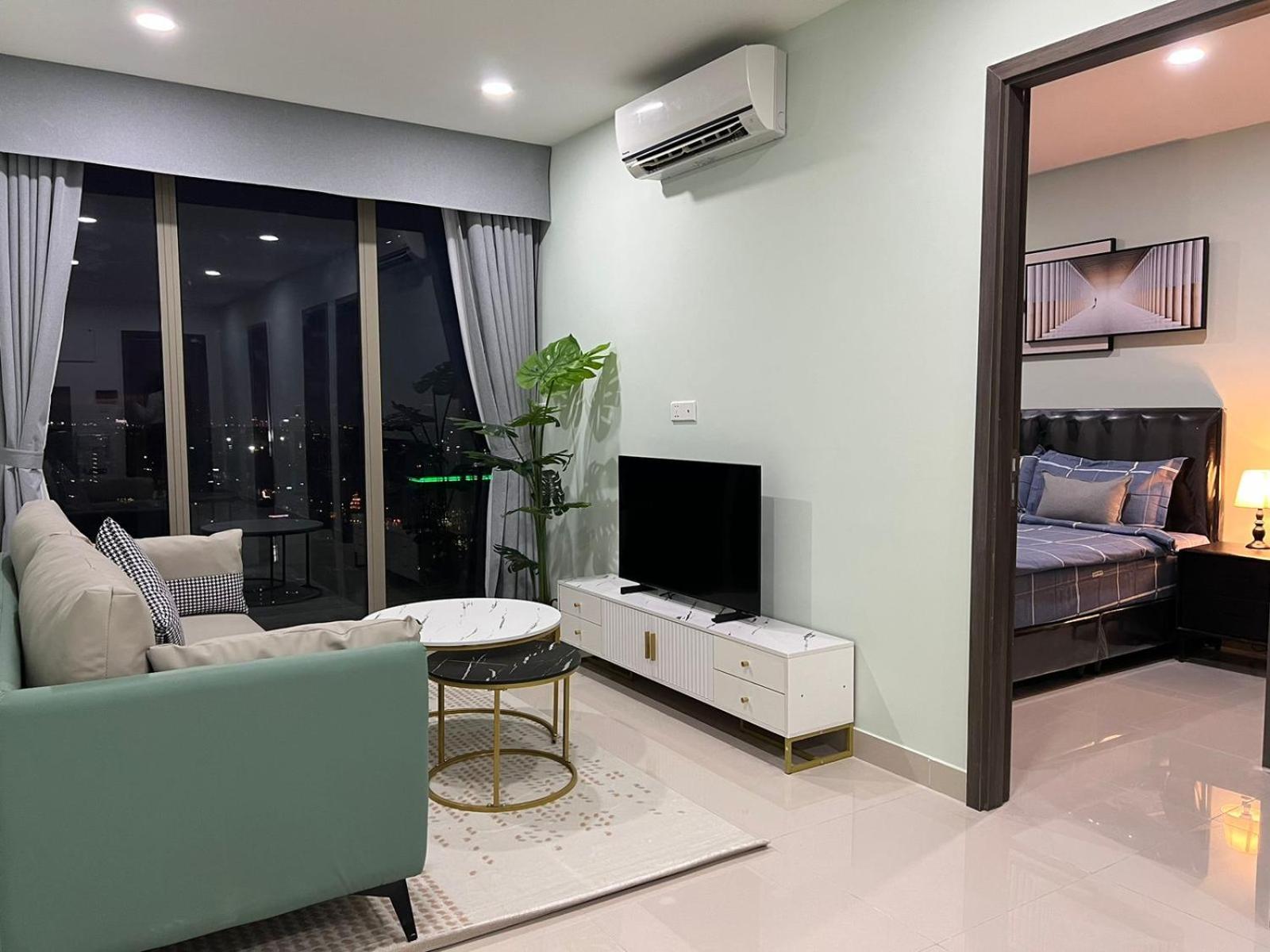 Impian II - The Peak Residence Phnom Penh Exterior photo